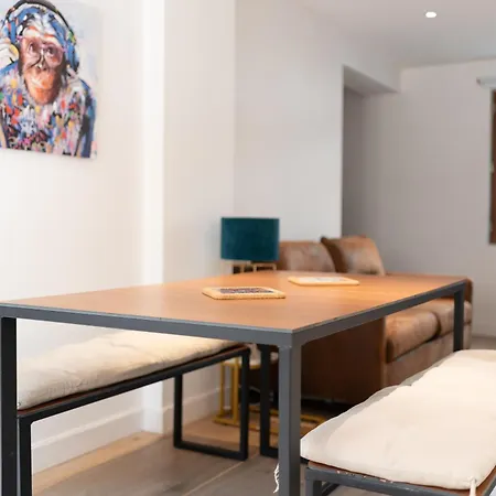 Le Gorille Hypercentre Et Climatisation *